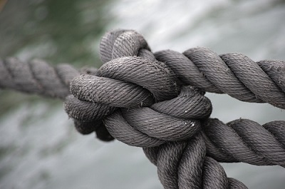 rope with knot in it_ Image by Engin_Akyurt on Pixabay.