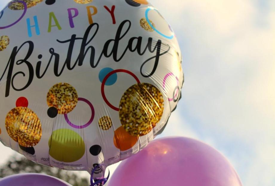 Happy birthday on helium foil balloon