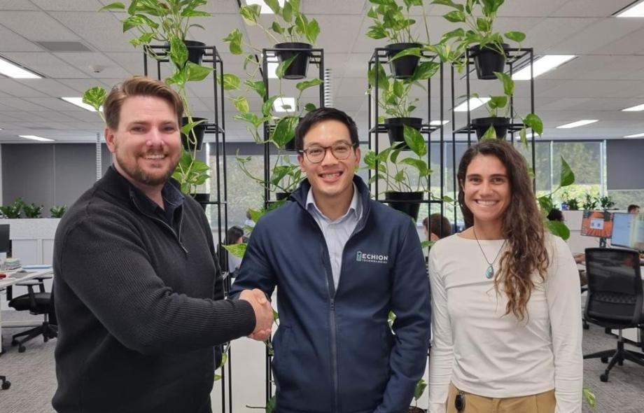 Photo caption: Shane Clarke - MACA (left), Ben Ting – Echion Technologies (centre) and Ludmila Souza – MACA (right) commencing the partnership 