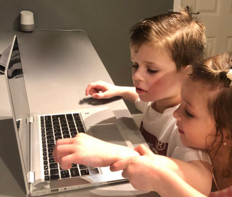 children and laptop
