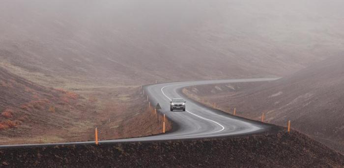  Driving in fog  Credit: Yaopey Yong on Unsplash